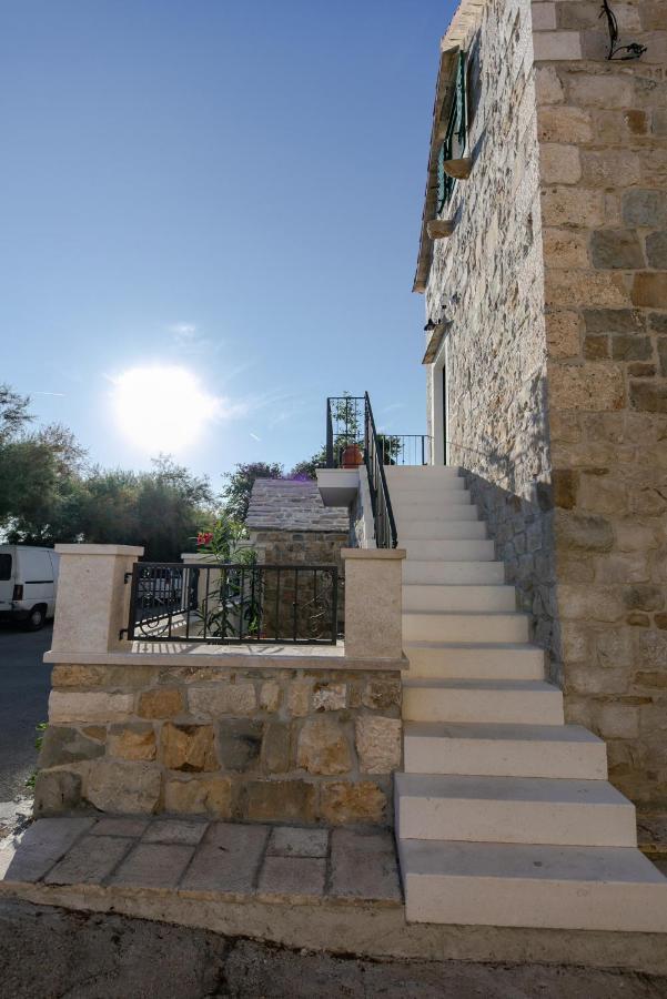 Villa Bante - Luxury Stone House Kaštela Екстериор снимка