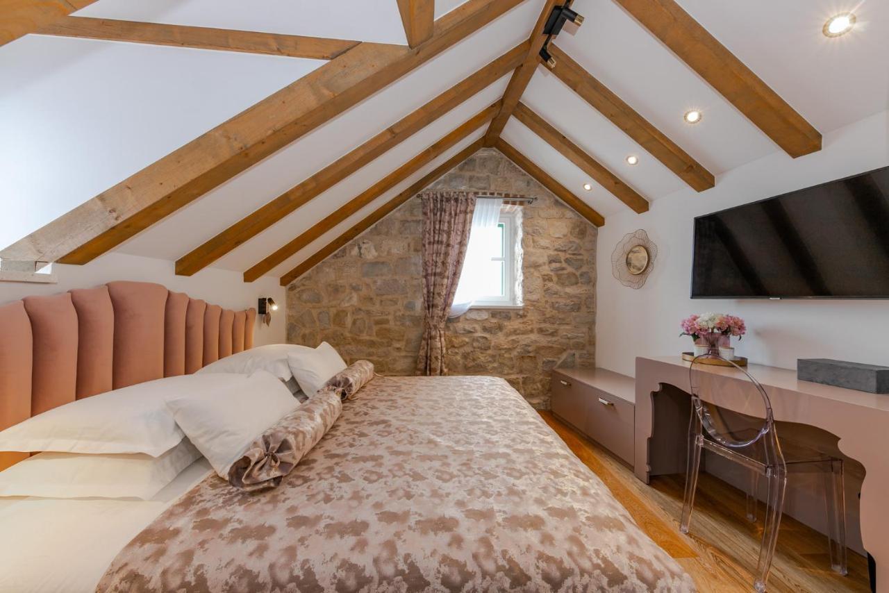 Villa Bante - Luxury Stone House Kaštela Екстериор снимка