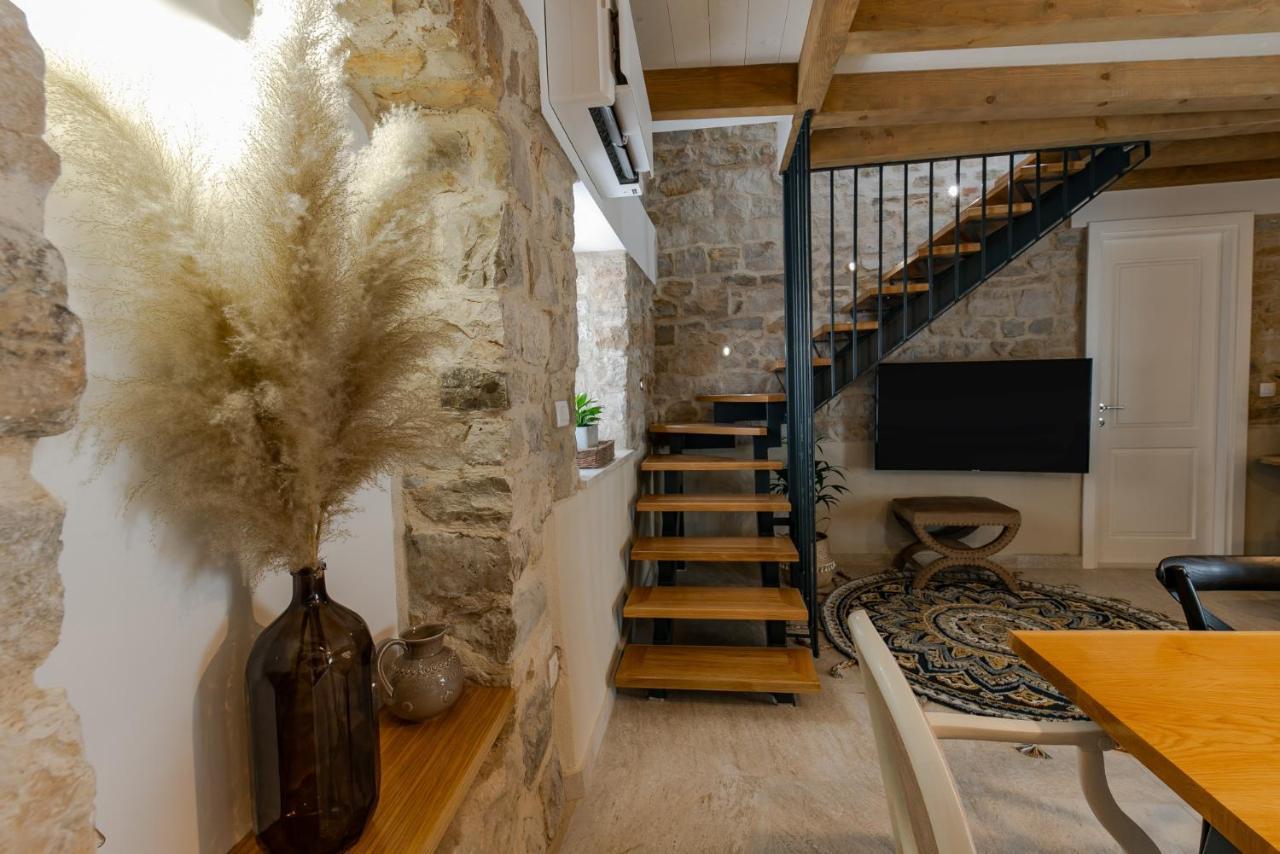 Villa Bante - Luxury Stone House Kaštela Екстериор снимка