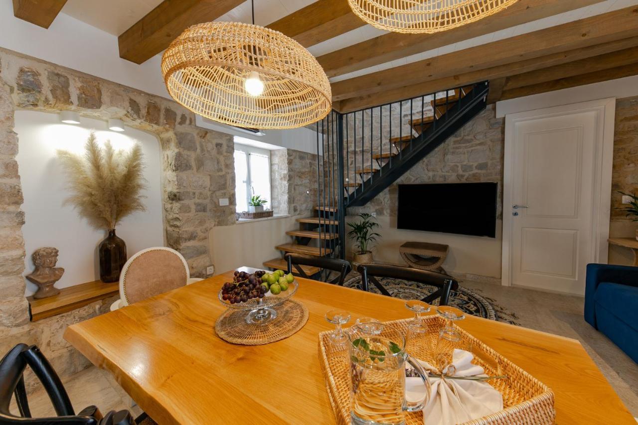 Villa Bante - Luxury Stone House Kaštela Екстериор снимка