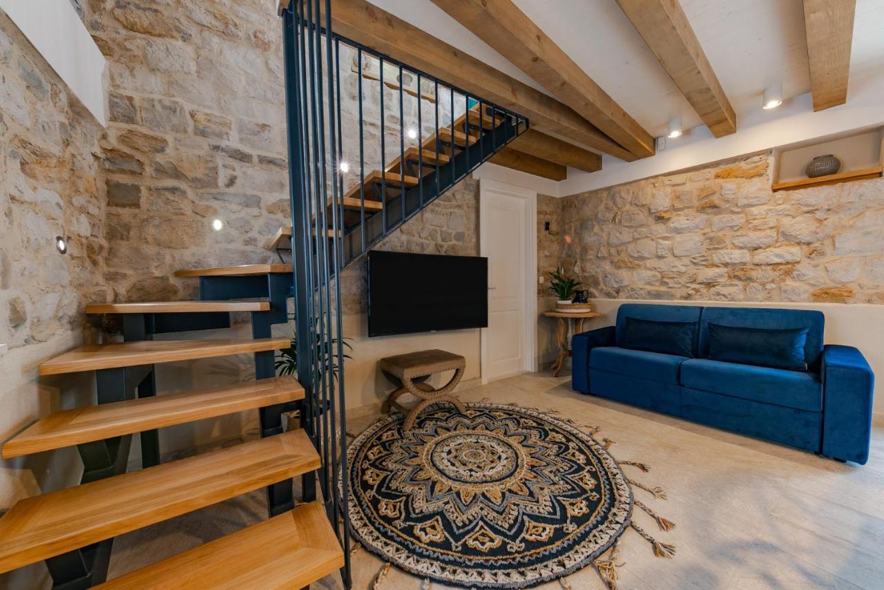 Villa Bante - Luxury Stone House Kaštela Екстериор снимка